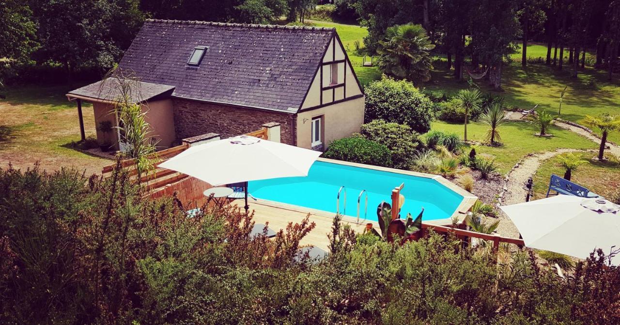 Le Vieux Moulin Gites - Detached Cottage With Garden Views And Pool Guégon エクステリア 写真